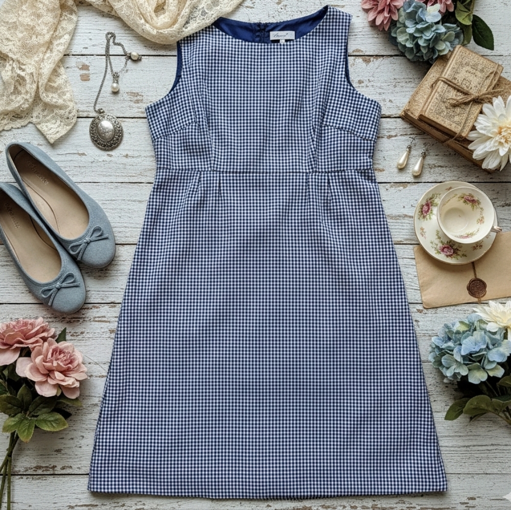 Dress - Picture 13 of 14